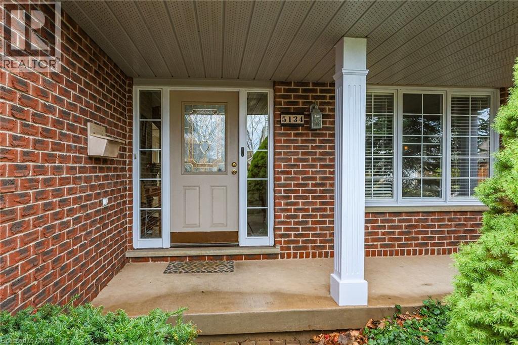 5134 Oakwood Avenue, Beamsville, Ontario  L0R 1B8 - Photo 3 - 40817790