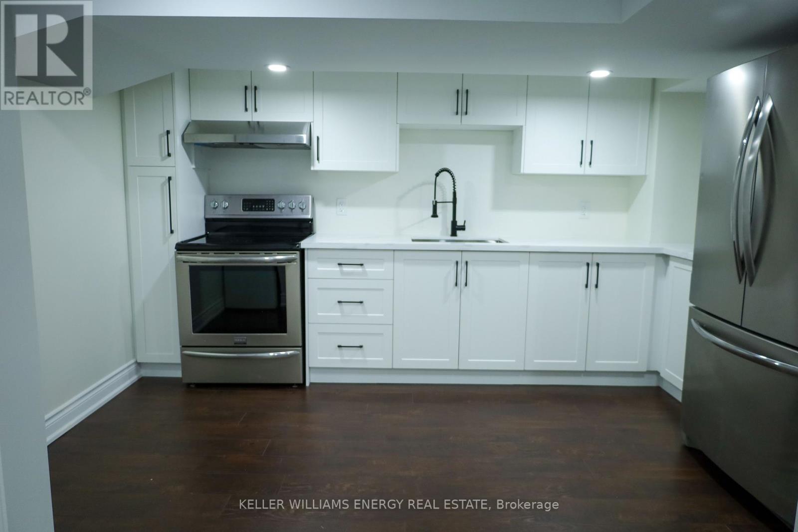 Basement - 704 Oshawa Boulevard N, Oshawa, Ontario  L1G 5V3 - Photo 2 - E12960074