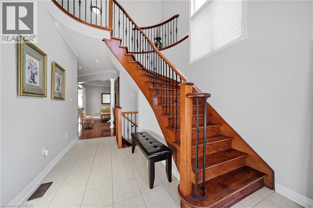 884 Stoutt Crescent, Milton, Ontario  L9T 7R1 - Photo 3 - 40816606