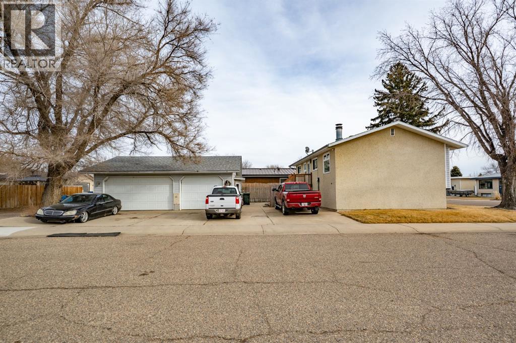 60 Gray Crescent Nw, Medicine Hat, Alberta  T1A 7E1 - Photo 3 - A2286501