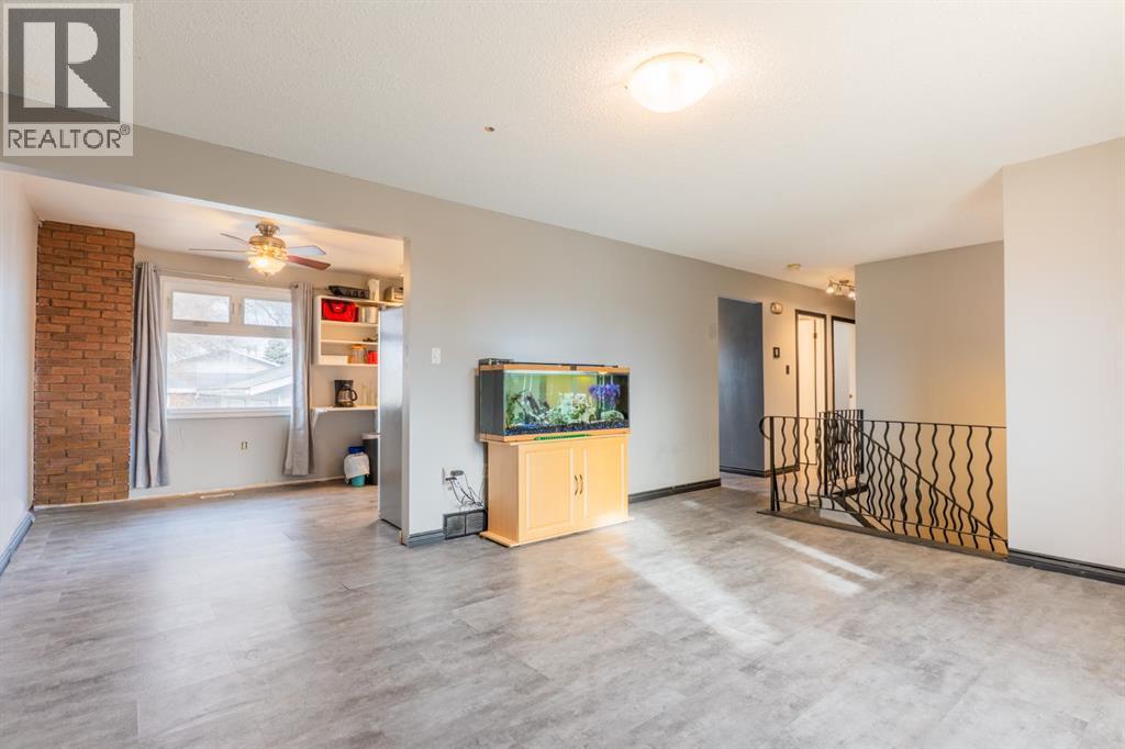 60 Gray Crescent Nw, Medicine Hat, Alberta  T1A 7E1 - Photo 6 - A2286501