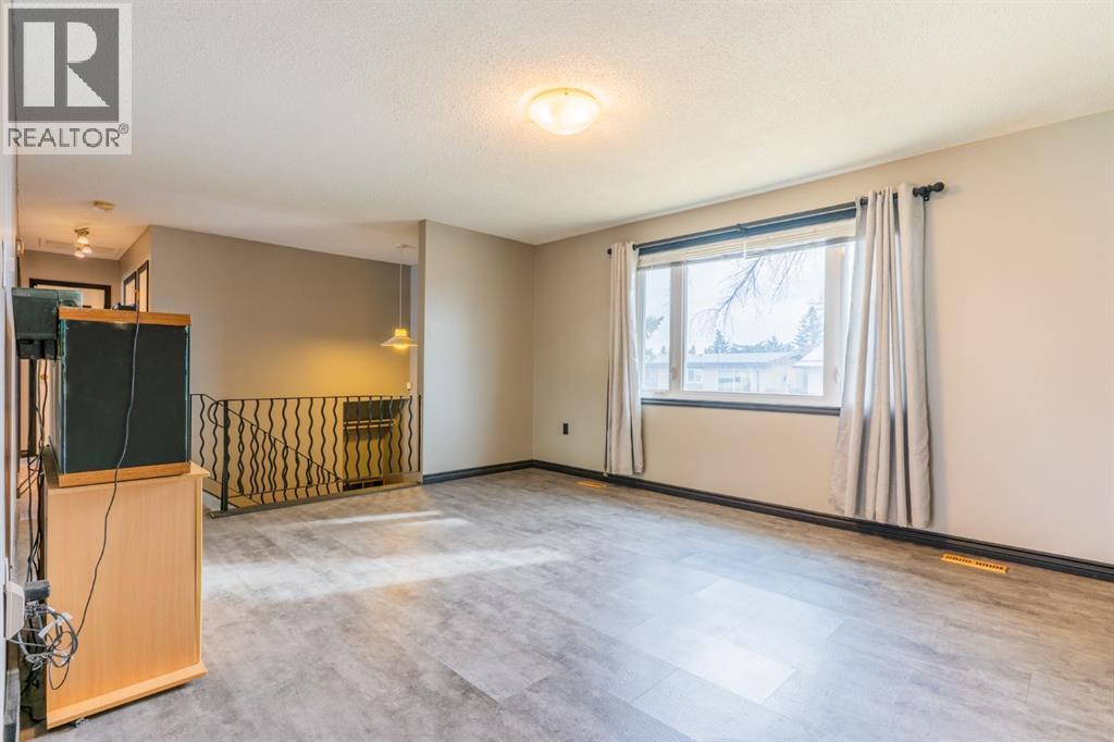 60 Gray Crescent Nw, Medicine Hat, Alberta  T1A 7E1 - Photo 7 - A2286501