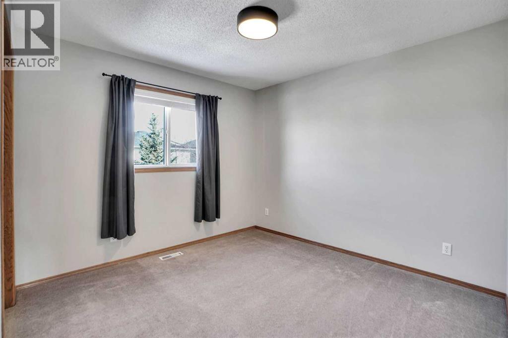 221 Tuscany Meadows Heights NW, Calgary, Alberta  T3L 2L2 - Photo 26 - A2297502