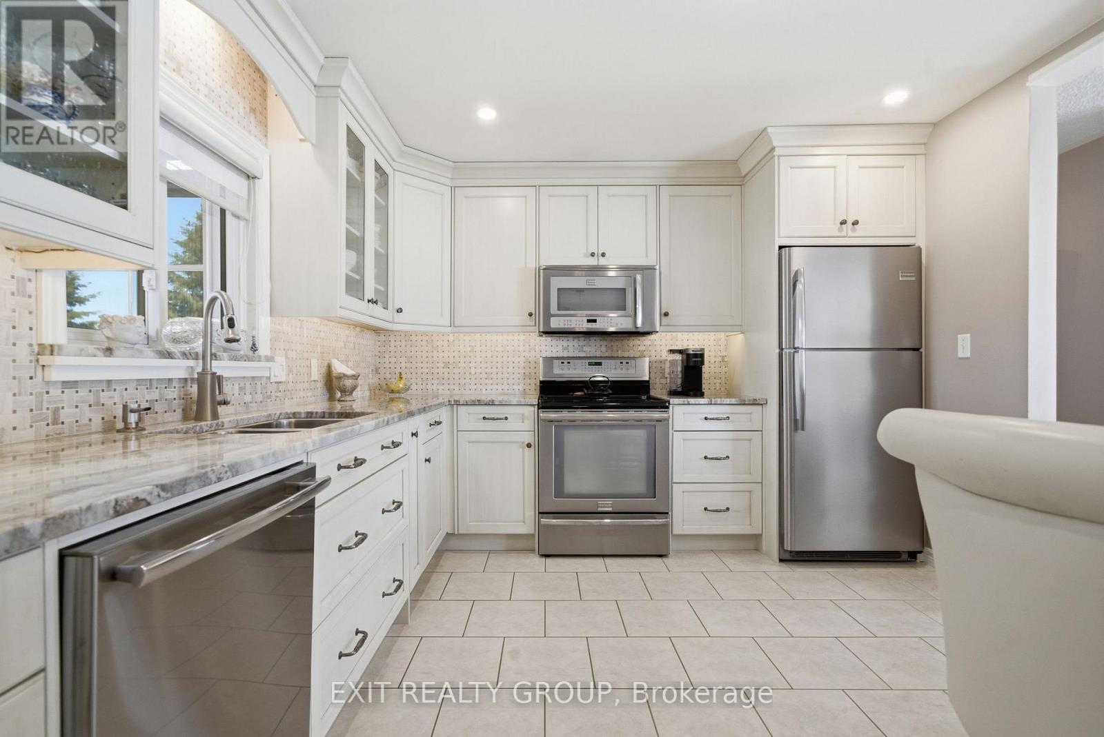 256 South Trent Street, Quinte West, Ontario  K0K 2C0 - Photo 10 - X12960094