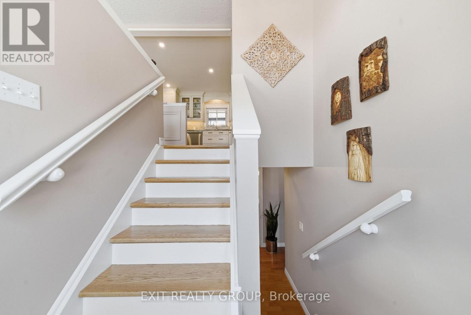 256 South Trent Street, Quinte West, Ontario  K0K 2C0 - Photo 7 - X12960094