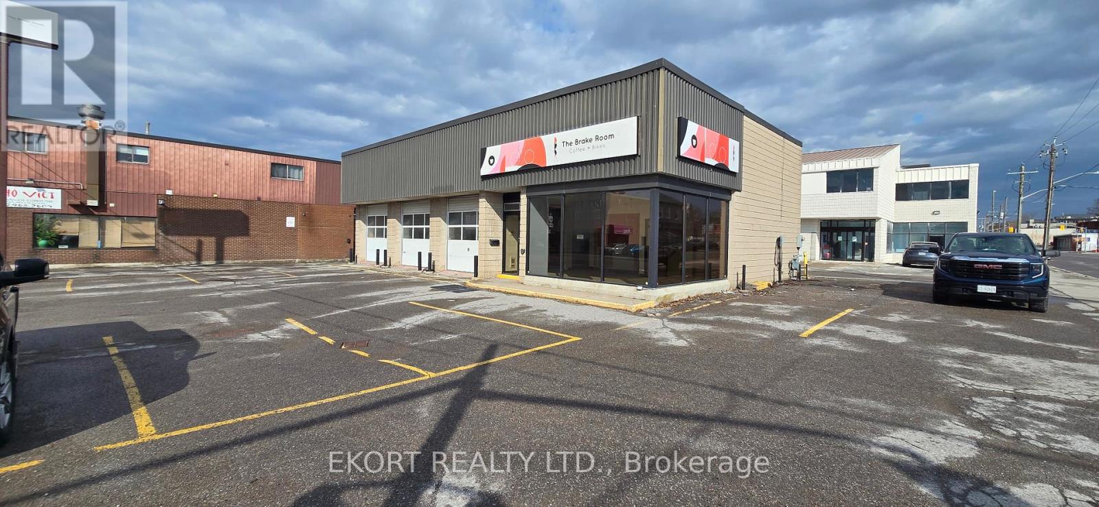 34 Dundas Street E, Belleville, Ontario  K8N 1B5 - Photo 3 - X12960256