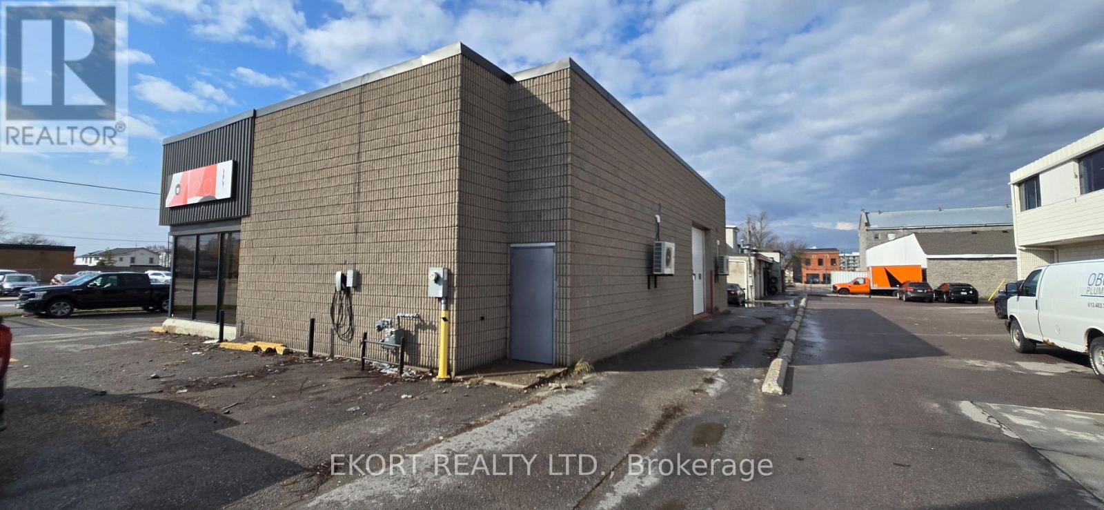 34 Dundas Street E, Belleville, Ontario  K8N 1B5 - Photo 5 - X12960256