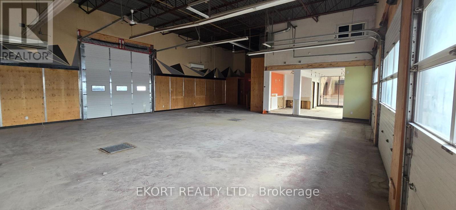 34 Dundas Street E, Belleville, Ontario  K8N 1B5 - Photo 8 - X12960256