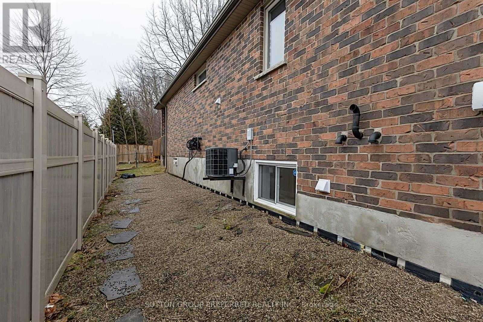 1 - 1617 Shore Road, London South, Ontario  N6K 5C3 - Photo 46 - X12960232