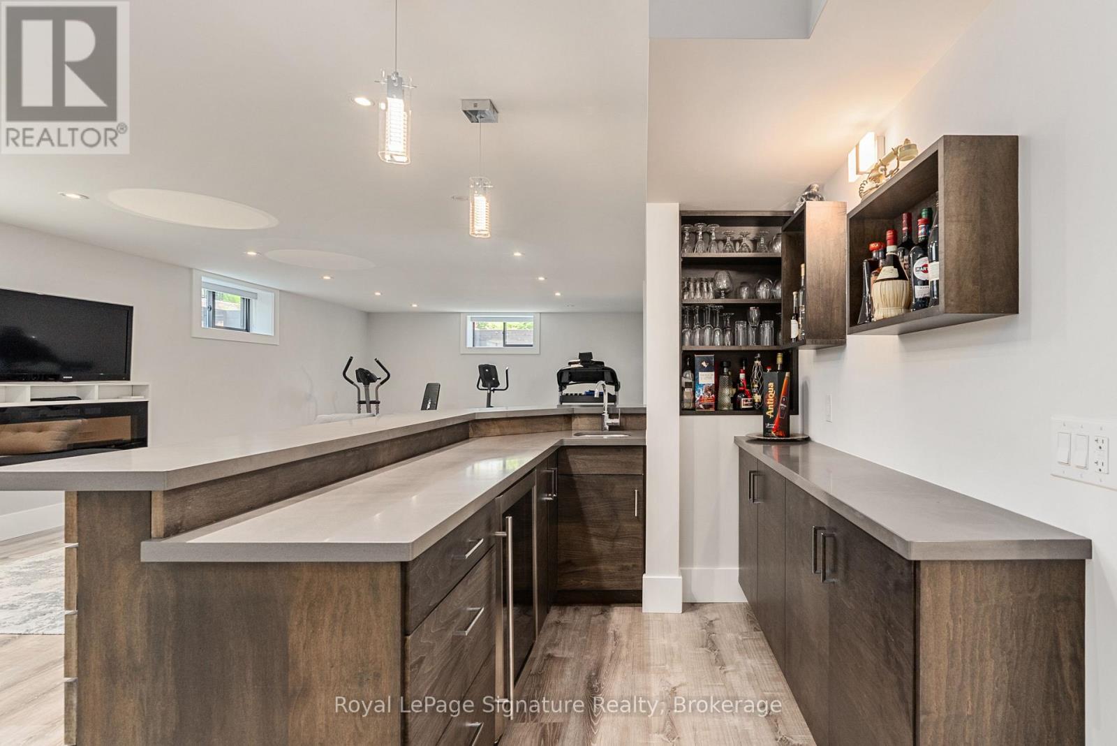 128 Arnot Crescent, Blue Mountains, Ontario  L9Y 0Z8 - Photo 43 - X12956188