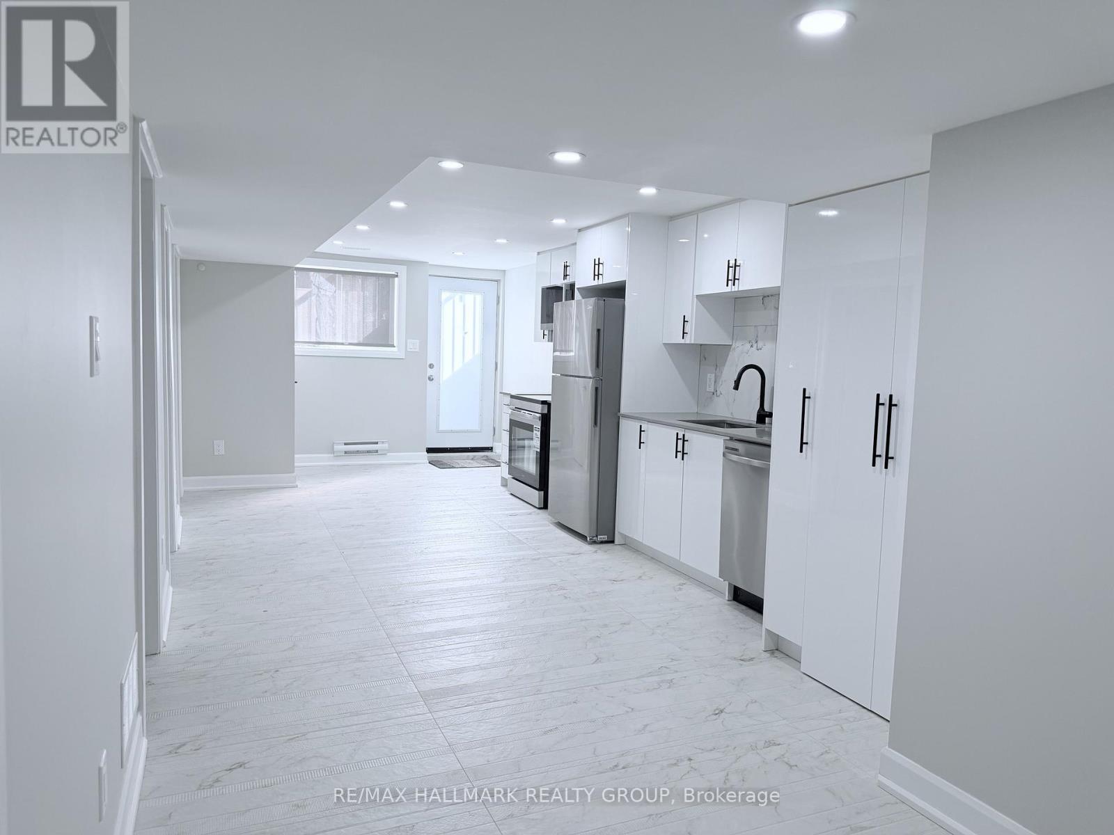 1 - 131 Camelia Avenue, Ottawa, Ontario  K1K 2X5 - Photo 6 - X12960172