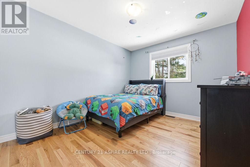 21 Heritage Drive, Petawawa, Ontario  K8H 3K9 - Photo 22 - X12960282