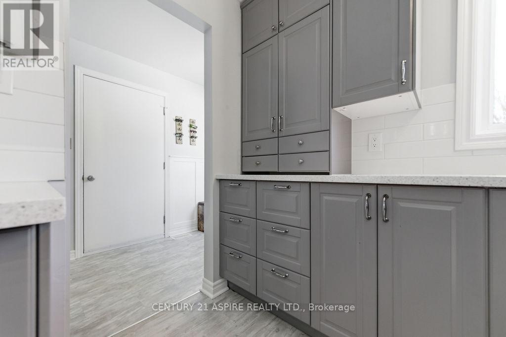 21 Heritage Drive, Petawawa, Ontario  K8H 3K9 - Photo 24 - X12960282