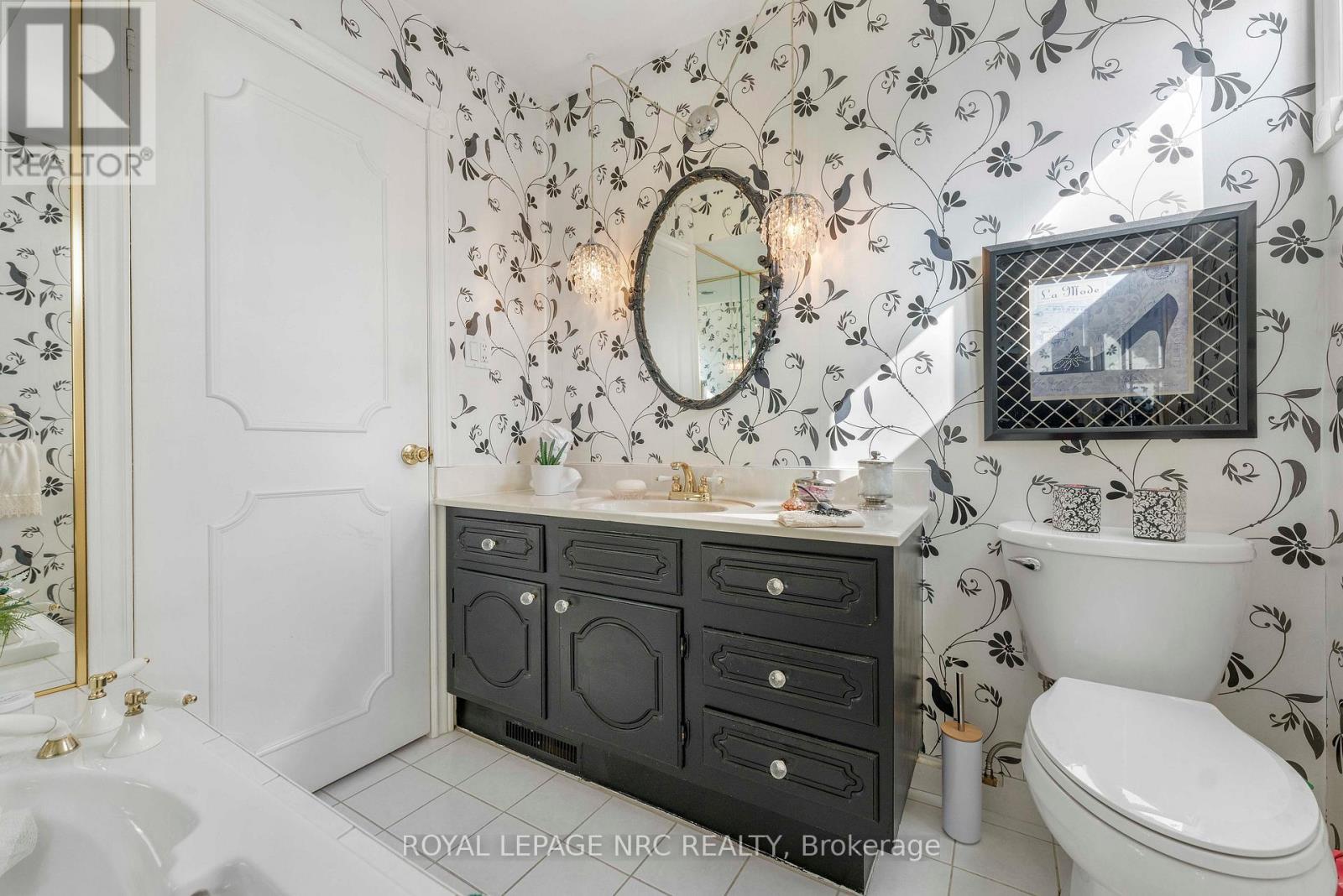 68 Pine Street S, Thorold, Ontario  L2V 3L4 - Photo 25 - X12960106