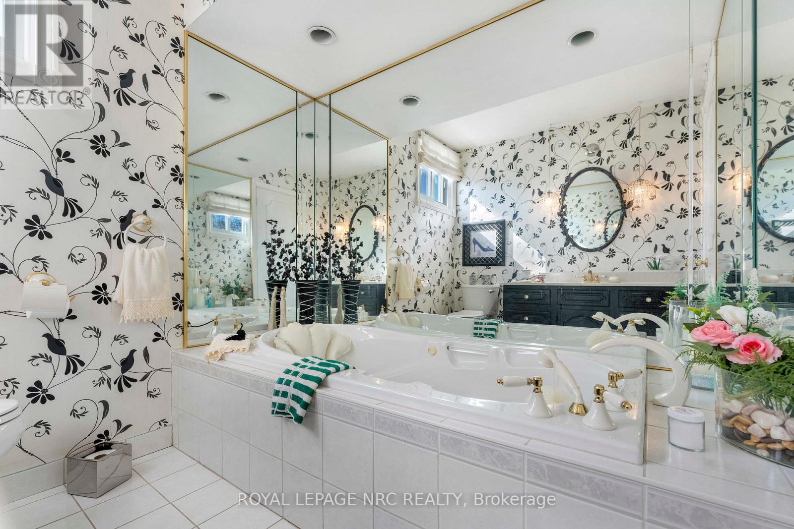 68 Pine Street S, Thorold, Ontario  L2V 3L4 - Photo 26 - X12960106