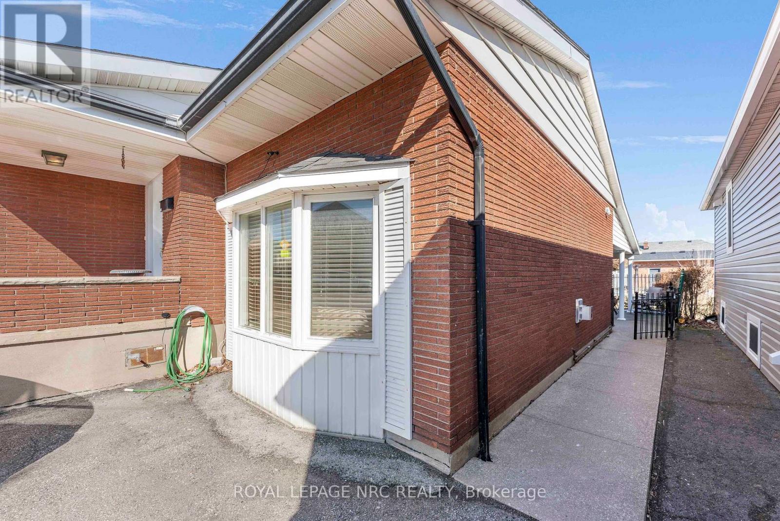 68 Pine Street S, Thorold, Ontario  L2V 3L4 - Photo 32 - X12960106