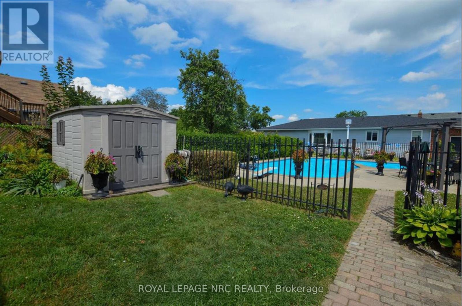 68 Pine Street S, Thorold, Ontario  L2V 3L4 - Photo 36 - X12960106