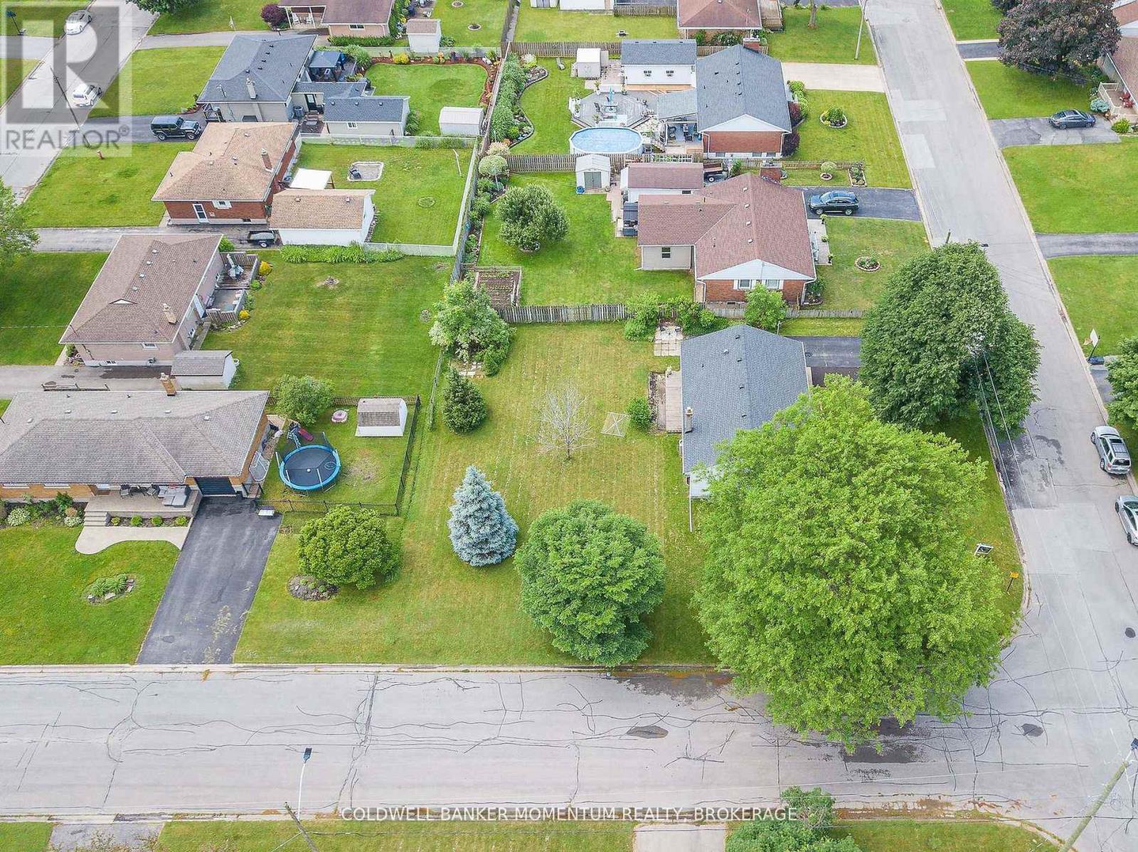 23 & 29 Dexter Drive, Welland, Ontario  L3C 2Y8 - Photo 8 - X12960122