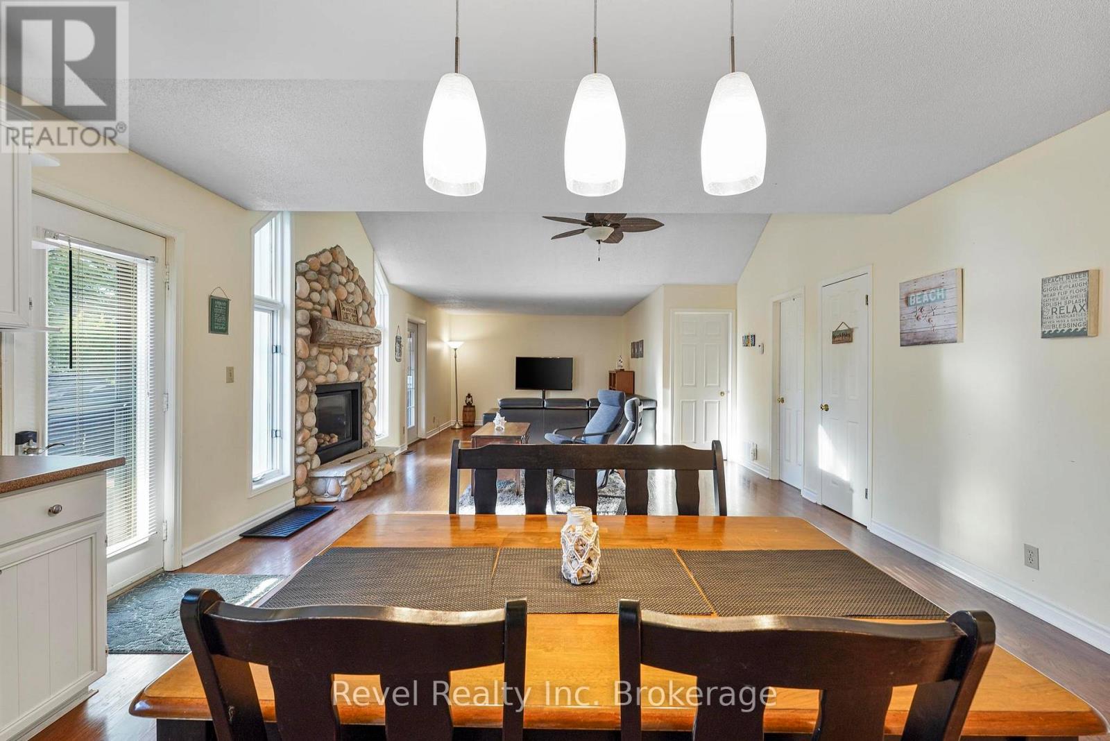 71842 Sunview Avenue, Bluewater, Ontario  N0M 2T0 - Photo 18 - X12960138