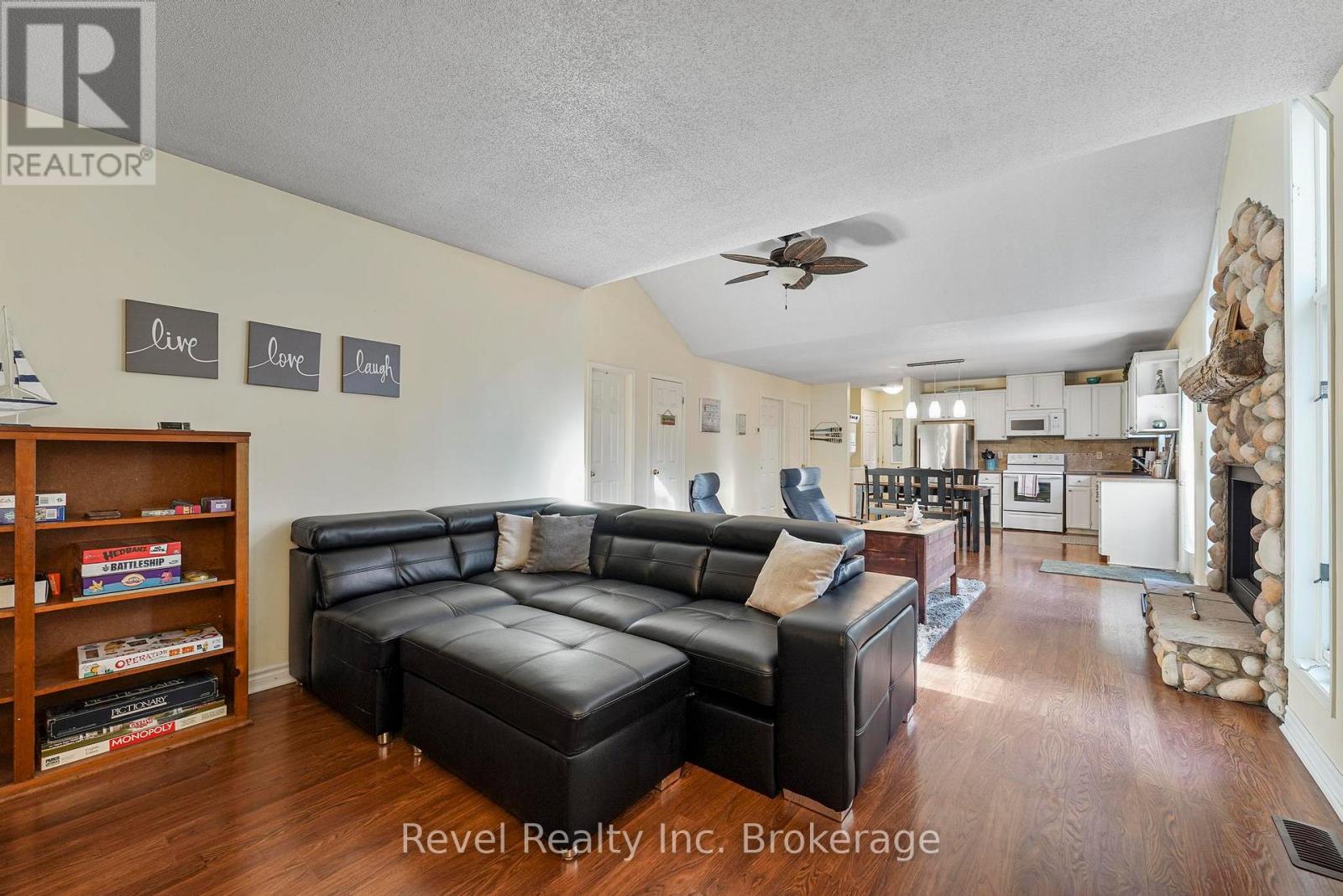 71842 Sunview Avenue, Bluewater, Ontario  N0M 2T0 - Photo 28 - X12960138