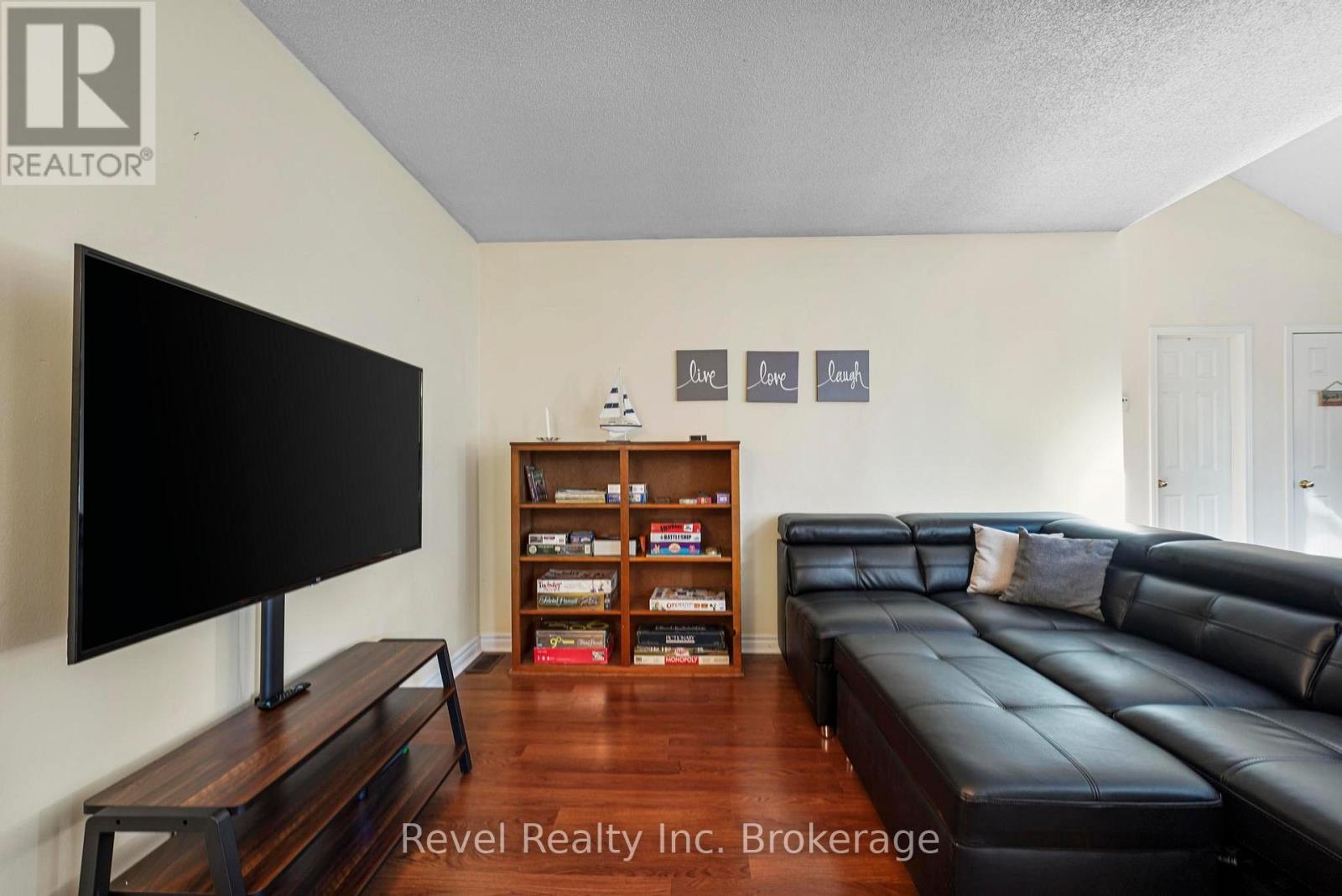 71842 Sunview Avenue, Bluewater, Ontario  N0M 2T0 - Photo 29 - X12960138