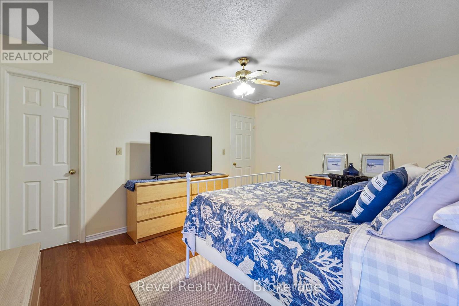 71842 Sunview Avenue, Bluewater, Ontario  N0M 2T0 - Photo 34 - X12960138