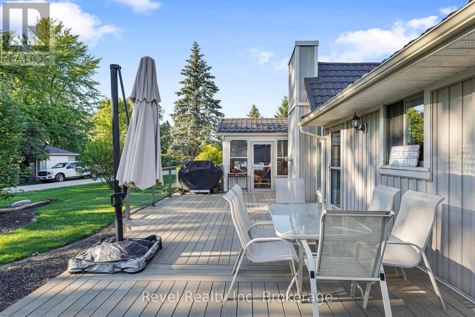 71842 Sunview Avenue, Bluewater, Ontario  N0M 2T0 - Photo 8 - X12960138