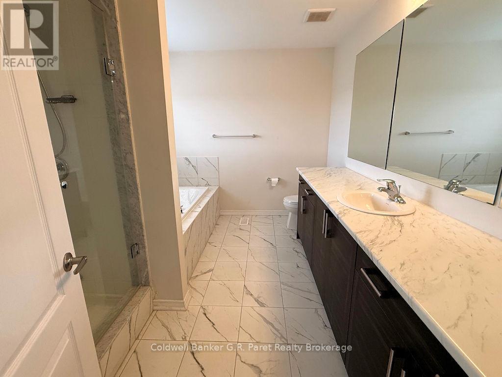 183 Athens Street, Haldimand, Ontario  N0A 1H0 - Photo 16 - X12960290