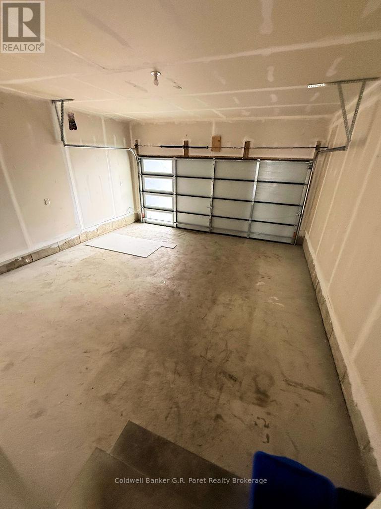 183 Athens Street, Haldimand, Ontario  N0A 1H0 - Photo 32 - X12960290