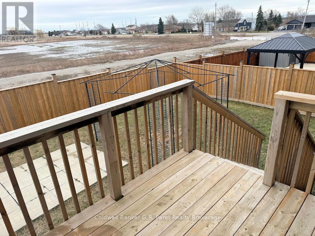 183 Athens Street, Haldimand, Ontario  N0A 1H0 - Photo 33 - X12960290