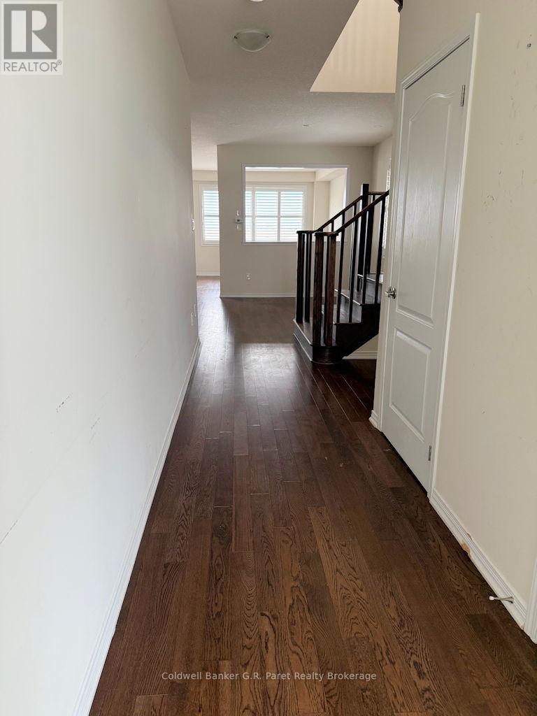 183 Athens Street, Haldimand, Ontario  N0A 1H0 - Photo 4 - X12960290