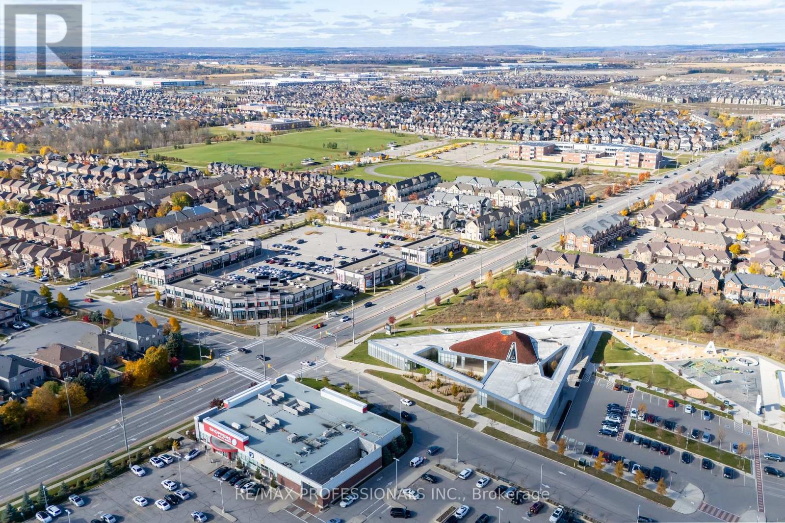 99 Desert Sand Drive, Brampton, Ontario  L6R 1V7 - Photo 48 - W12849968