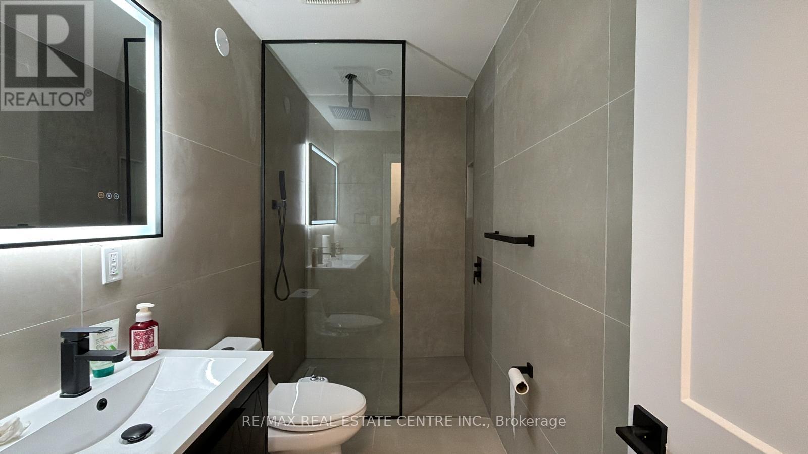 1328 Bunnell Drive, Burlington, Ontario  L7P 2E1 - Photo 15 - W12917286