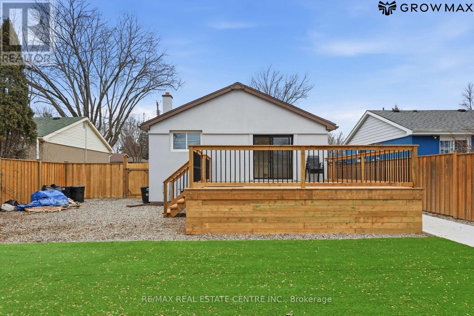 1328 Bunnell Drive, Burlington, Ontario  L7P 2E1 - Photo 32 - W12917286