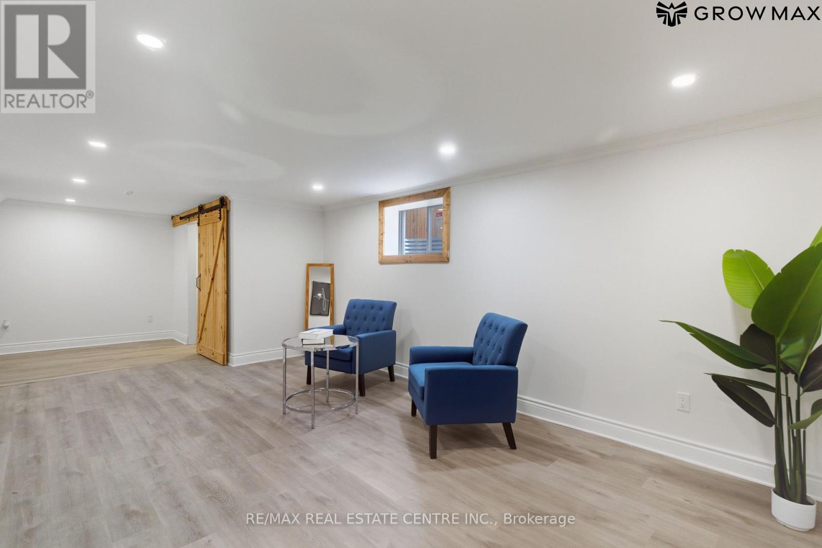 1328 Bunnell Drive, Burlington, Ontario  L7P 2E1 - Photo 17 - W12917286