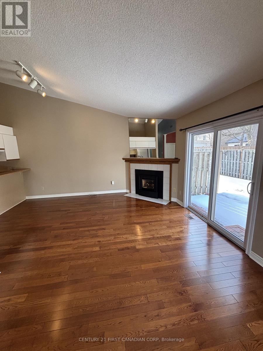 12 - 90 Ontario Street S, Lambton Shores, Ontario  N0M 1T0 - Photo 18 - X12829136