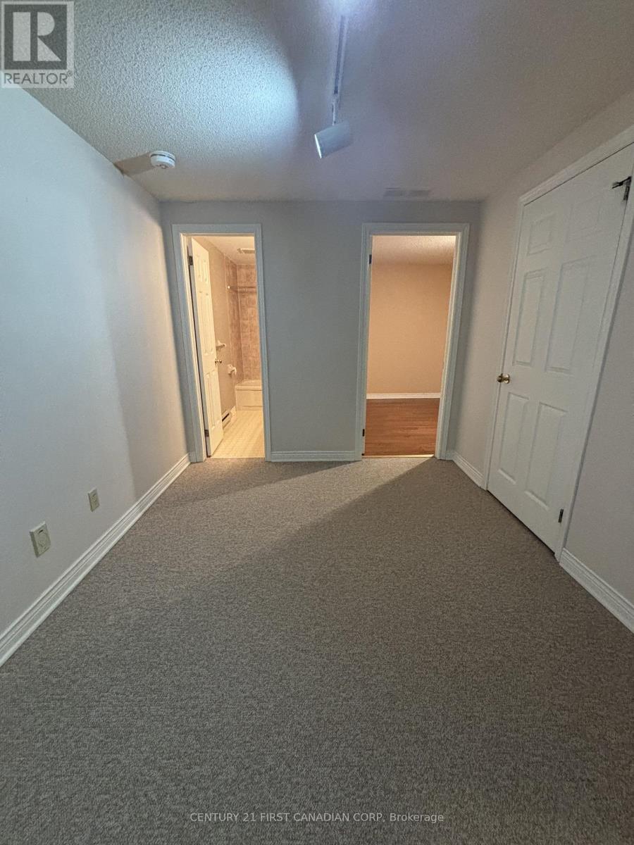 12 - 90 Ontario Street S, Lambton Shores, Ontario  N0M 1T0 - Photo 24 - X12829136