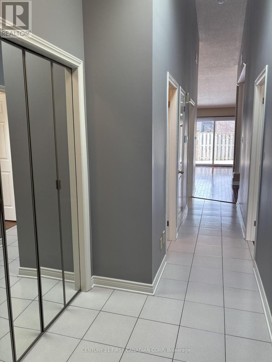 12 - 90 Ontario Street S, Lambton Shores, Ontario  N0M 1T0 - Photo 6 - X12829136