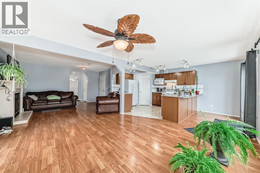 835 Westmount Drive, Strathmore, Alberta  T1P 1P8 - Photo 18 - A2298546