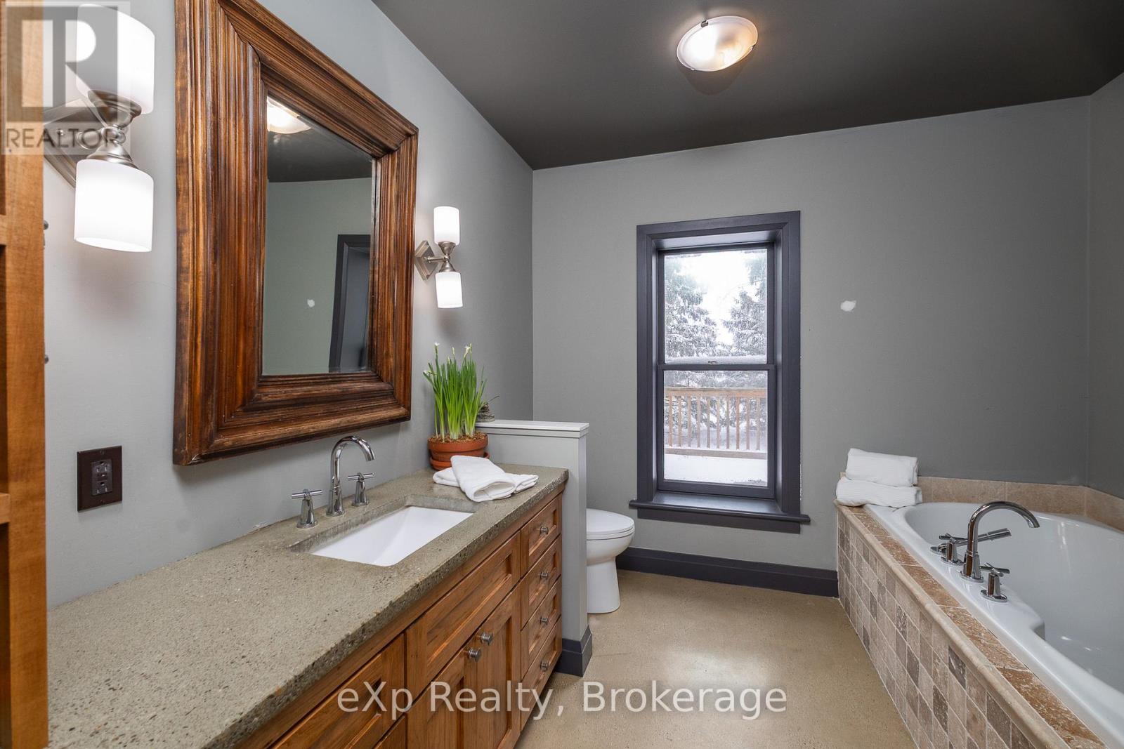 136709 Grey Road 12, Grey Highlands, Ontario  N4L 1W6 - Photo 19 - X12960088