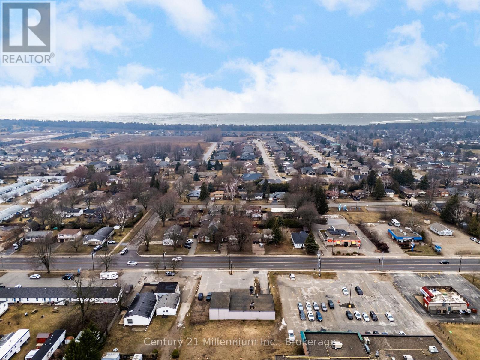 355 Goderich Street, Saugeen Shores, Ontario  N0H 2C1 - Photo 12 - X12960114