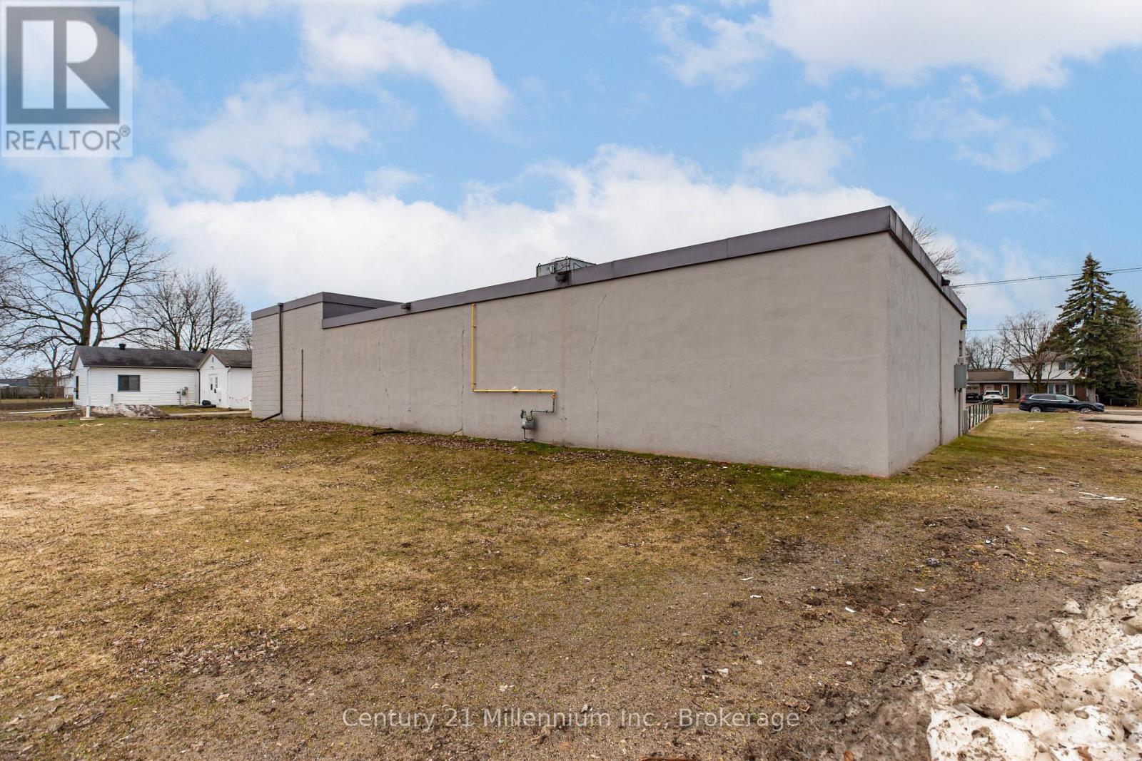 355 Goderich Street, Saugeen Shores, Ontario  N0H 2C1 - Photo 7 - X12960114