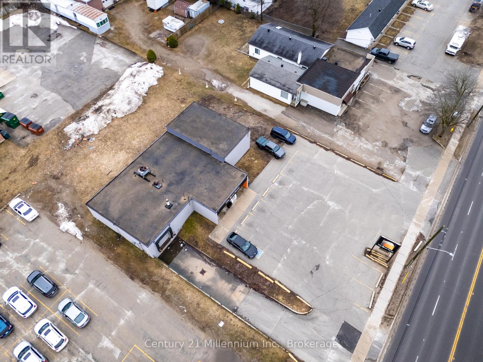 355 Goderich Street, Saugeen Shores, Ontario  N0H 2C1 - Photo 8 - X12960114