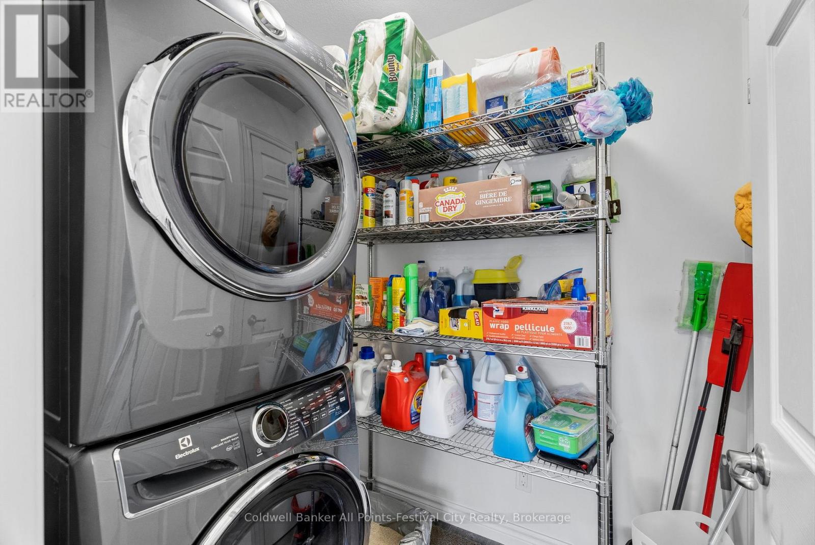 197 Lake Breeze Drive, Ashfield-Colborne-Wawanosh, Ontario N7A 0C6 - Photo 23 - X12960156