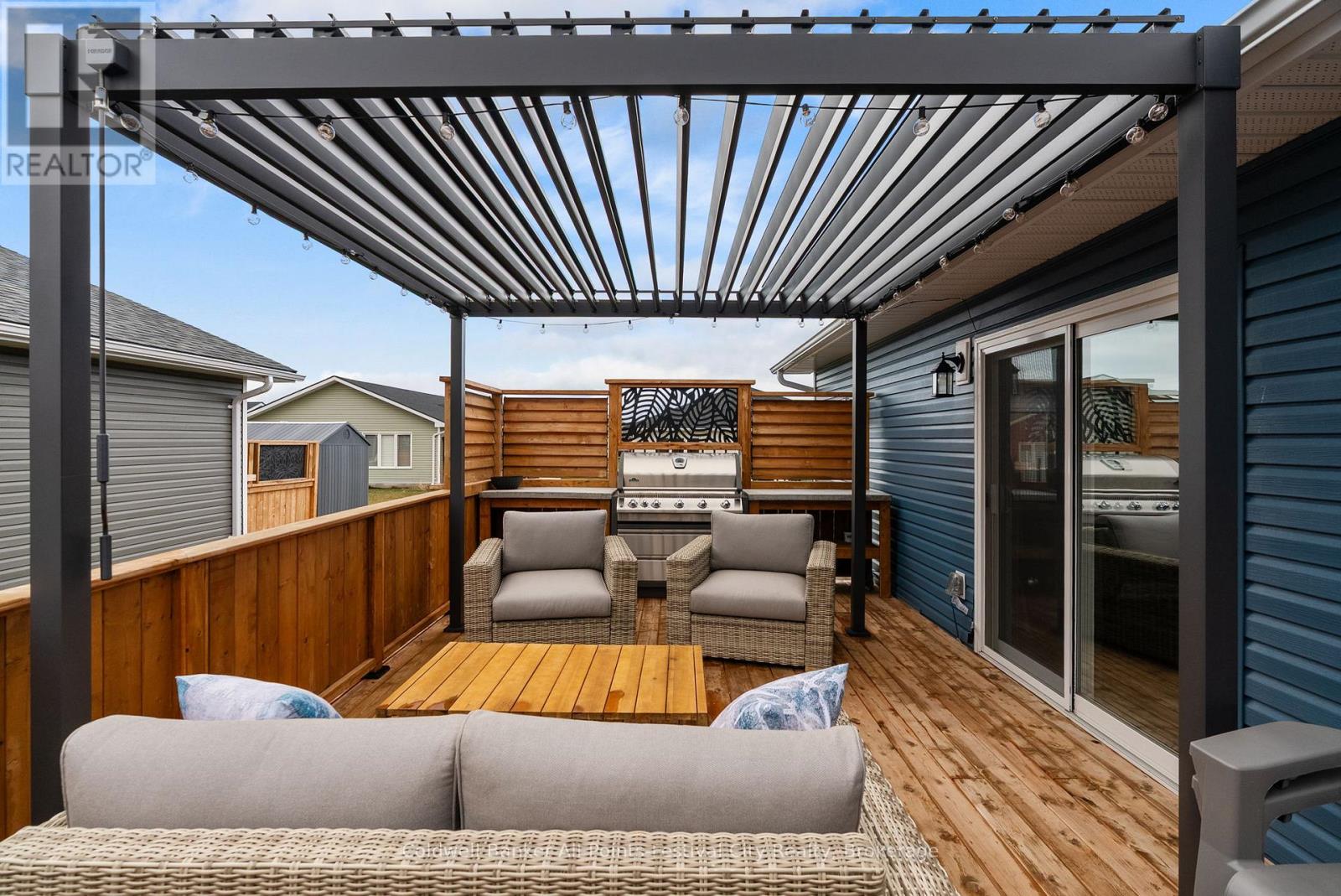 197 Lake Breeze Drive, Ashfield-Colborne-Wawanosh, Ontario N7A 0C6 - Photo 32 - X12960156