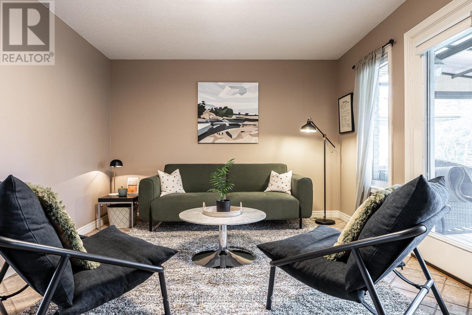 82 Gregory Crescent, Stratford, Ontario  N5A 8A6 - Photo 14 - X12960228