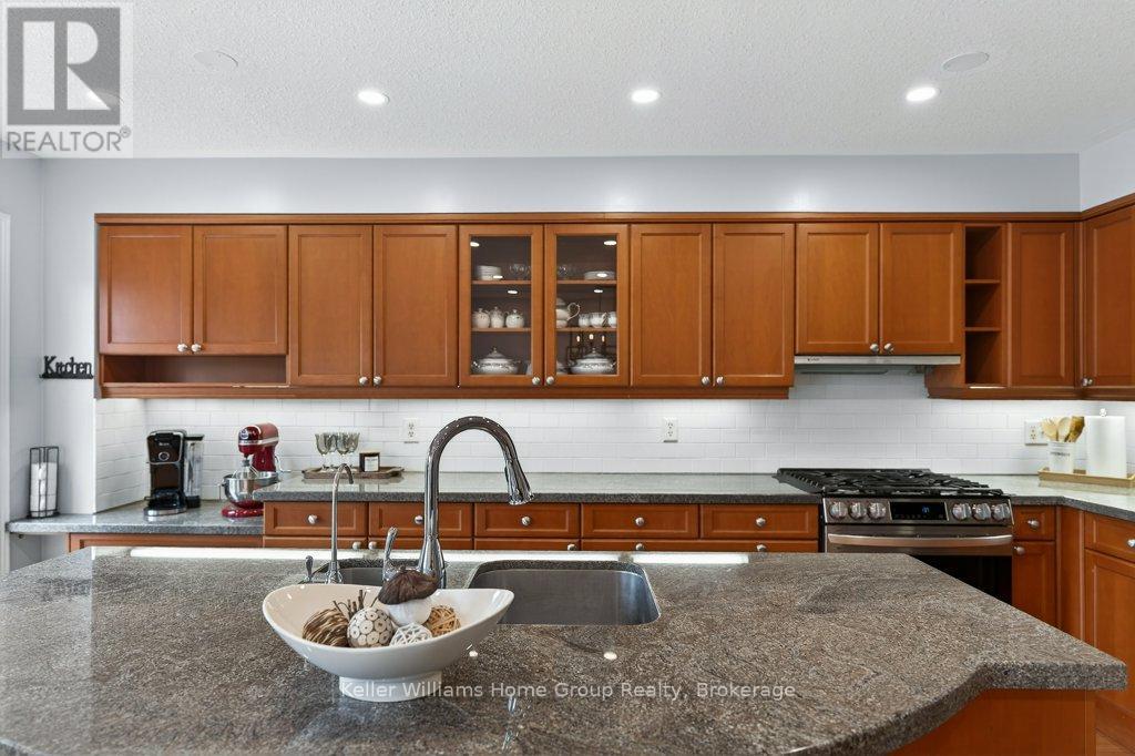 623 New Bedford Drive, Waterloo, Ontario  N2K 4C4 - Photo 17 - X12960244