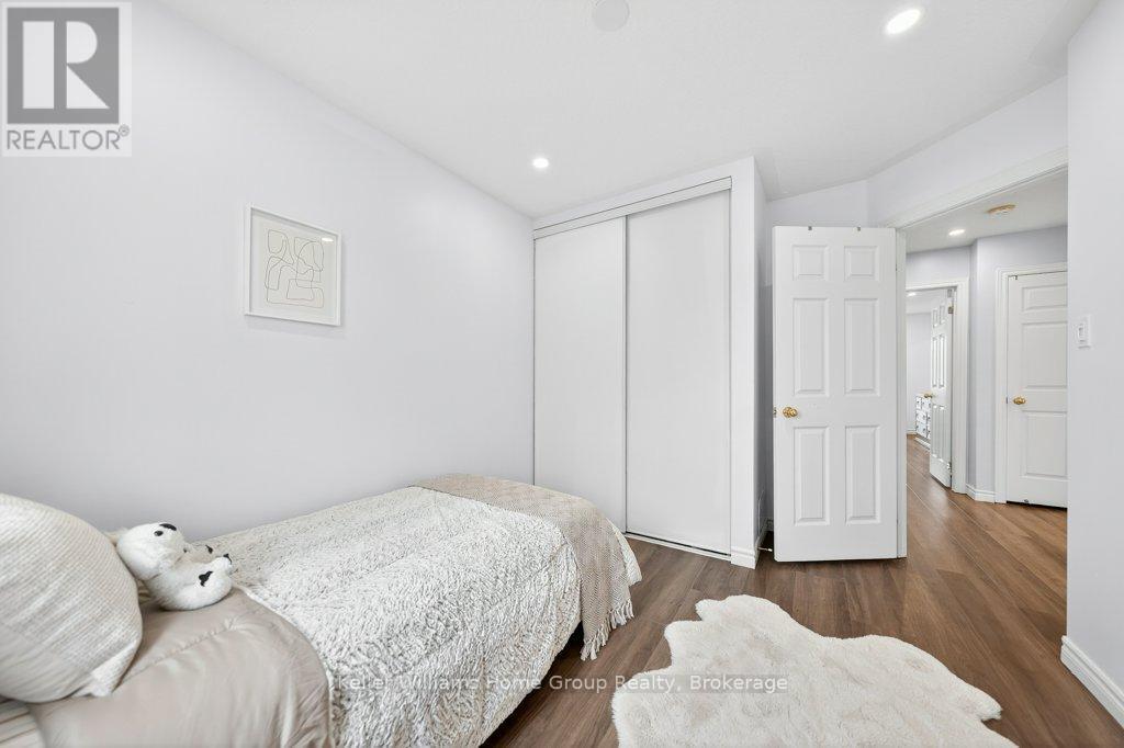 623 New Bedford Drive, Waterloo, Ontario  N2K 4C4 - Photo 32 - X12960244