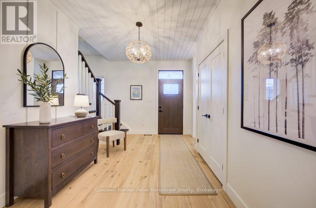 9 Marshall Place, Saugeen Shores, Ontario  N0H 2L0 - Photo 4 - X12960270