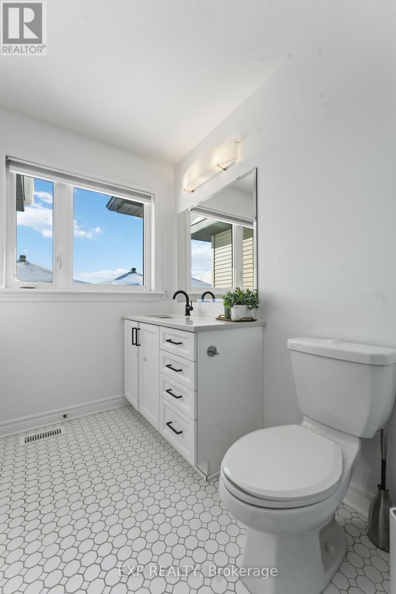 838 Clapham Terrace, Ottawa, Ontario  K2S 2N8 - Photo 29 - X12743526